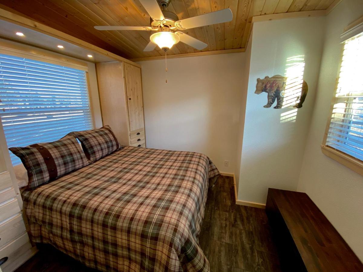 Sierra Meadows Ranch * Mammoth Lakes